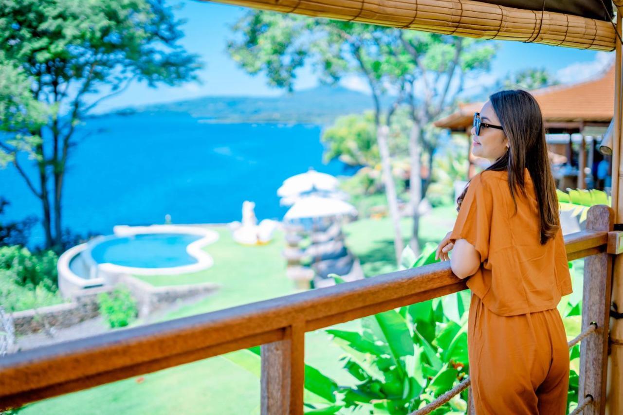 Bali Cliff Glamping Hotel Seraya Exterior photo