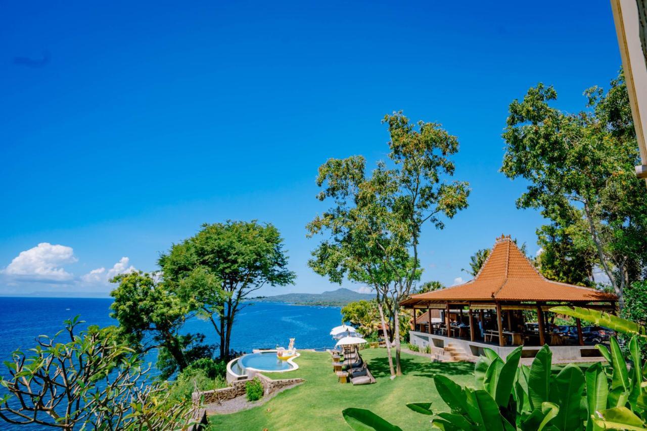 Bali Cliff Glamping Hotel Seraya Exterior photo