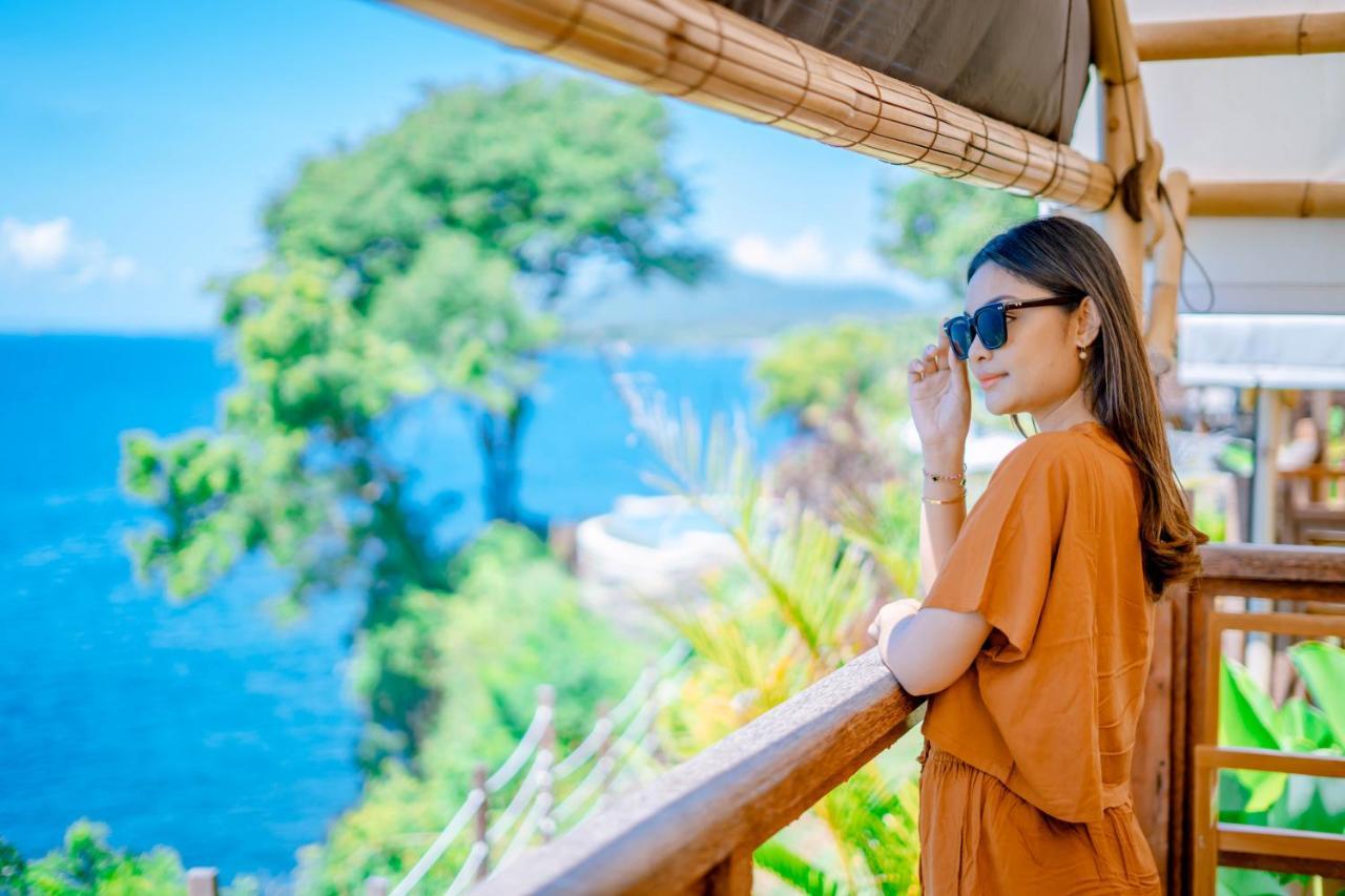 Bali Cliff Glamping Hotel Seraya Exterior photo