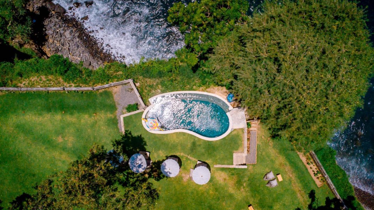 Bali Cliff Glamping Hotel Seraya Exterior photo