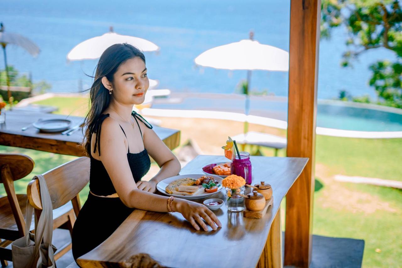 Bali Cliff Glamping Hotel Seraya Exterior photo