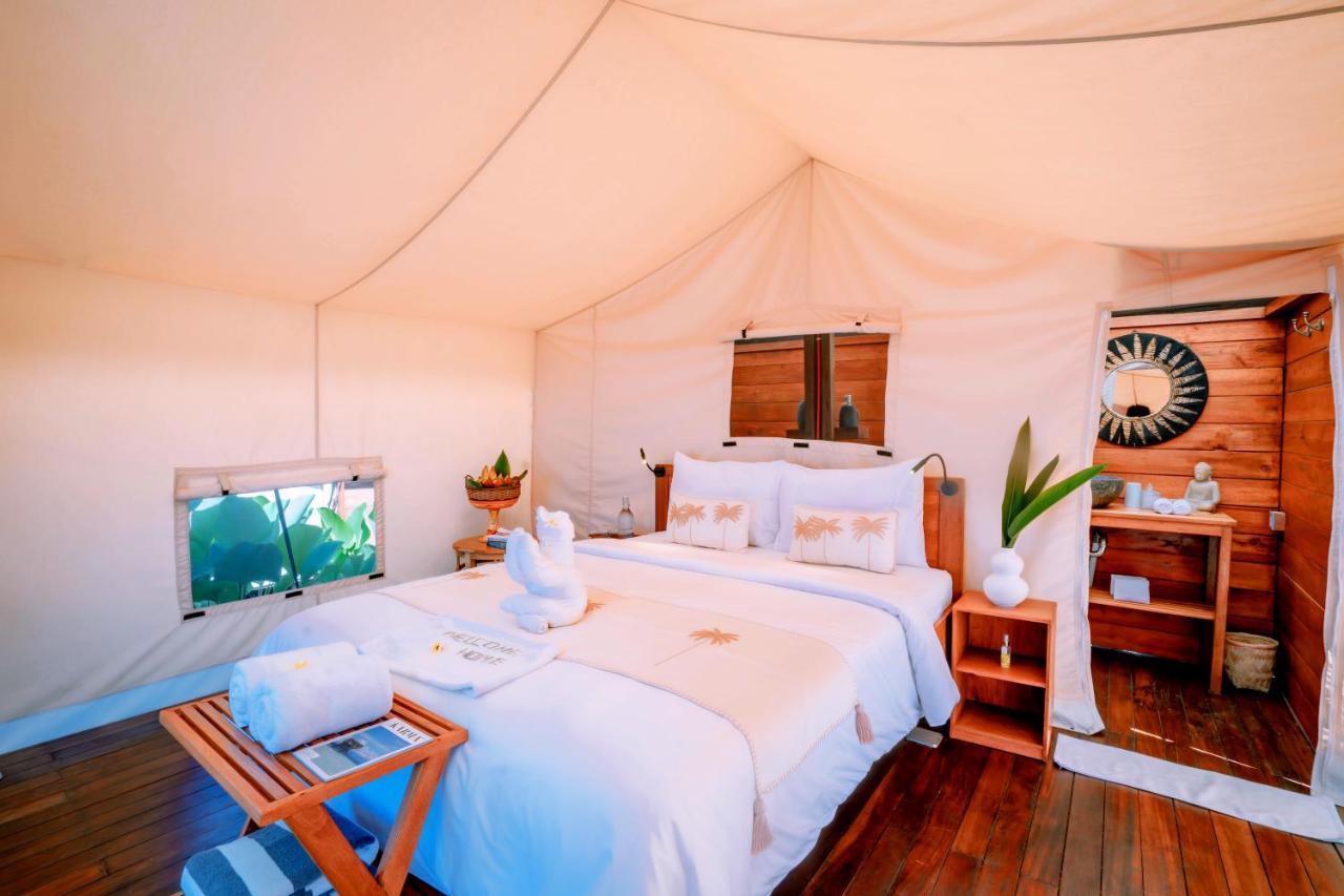 Bali Cliff Glamping Hotel Seraya Exterior photo