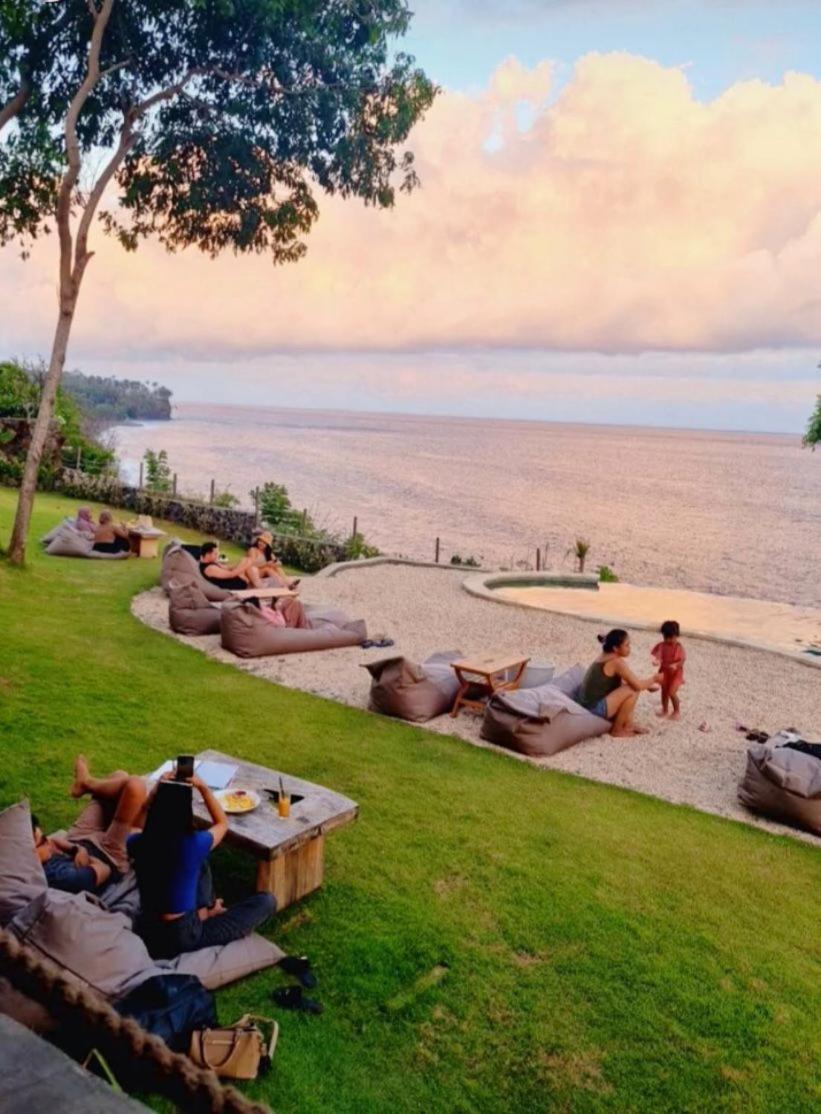 Bali Cliff Glamping Hotel Seraya Exterior photo