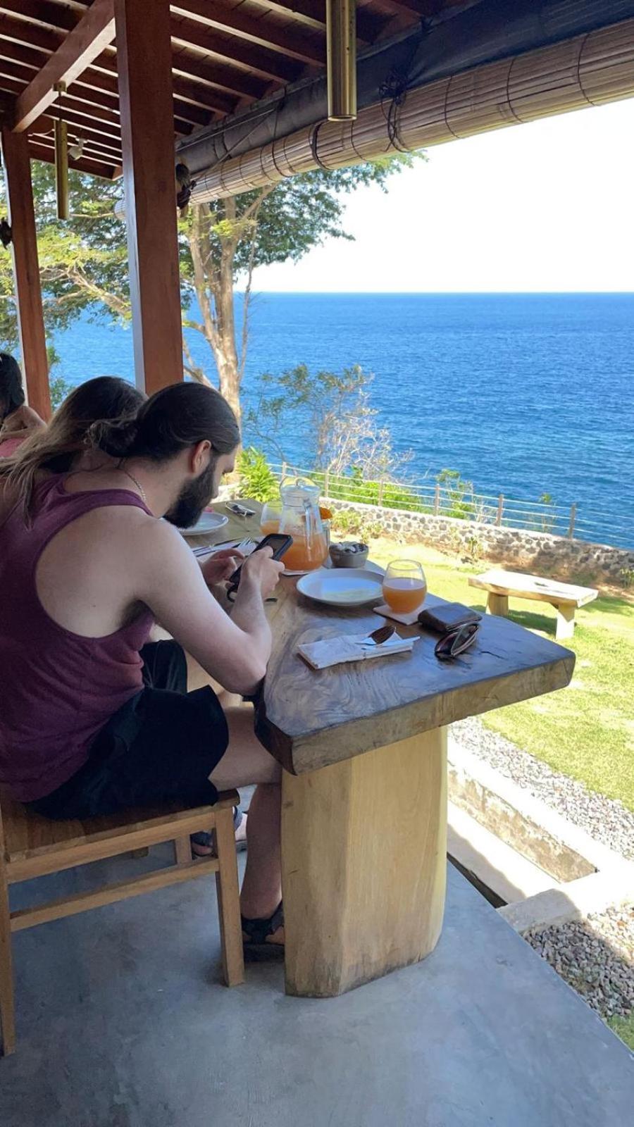 Bali Cliff Glamping Hotel Seraya Exterior photo