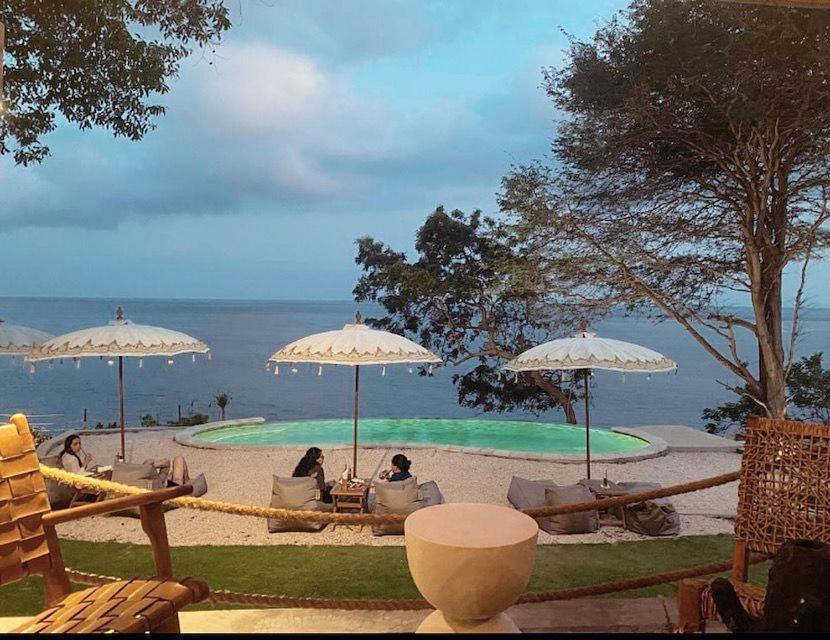 Bali Cliff Glamping Hotel Seraya Exterior photo