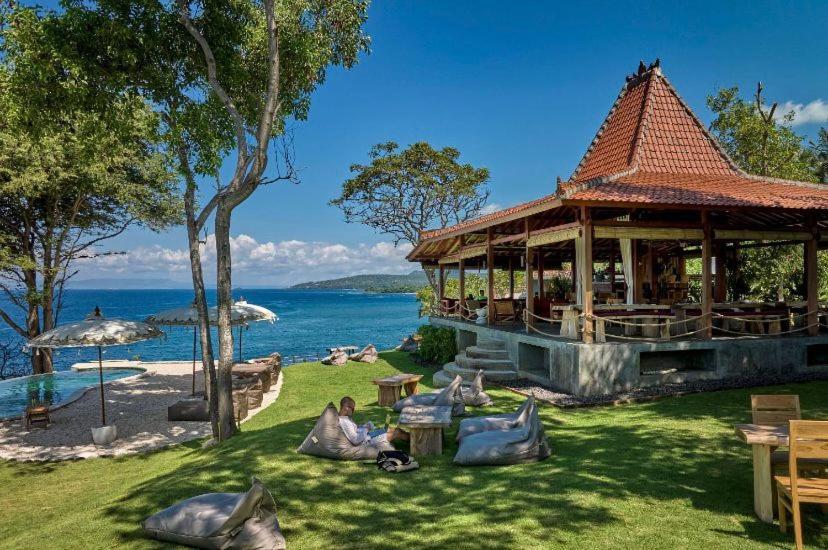Bali Cliff Glamping Hotel Seraya Exterior photo